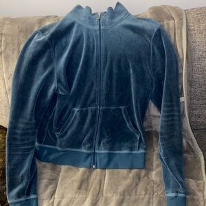 Blue velvet juicy zip up and jeans!